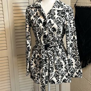 LA KITTY L Y2K lightweight jacket with ruffle back and belted waist